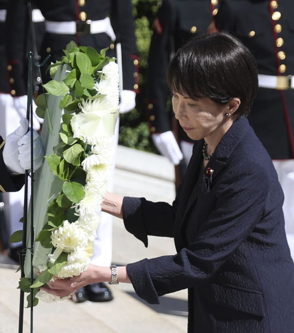 Japan's First Female PM Honors U.S. Fallen in D.C. - Image 2