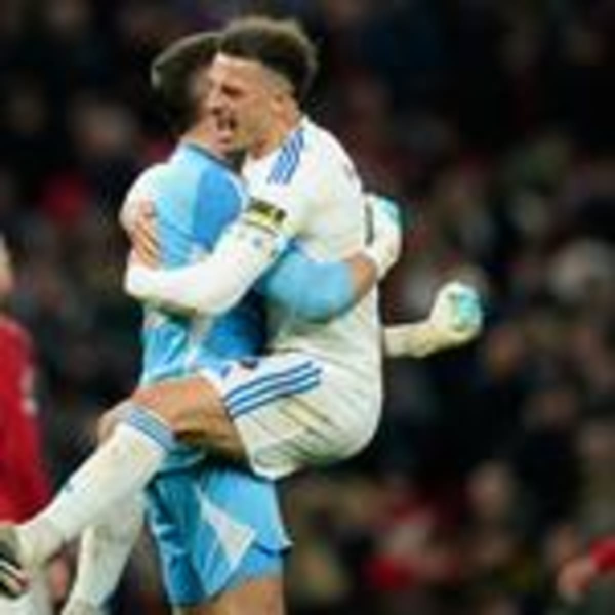 Leeds Wins at Old Trafford for First Time Since 1981 - Image 3