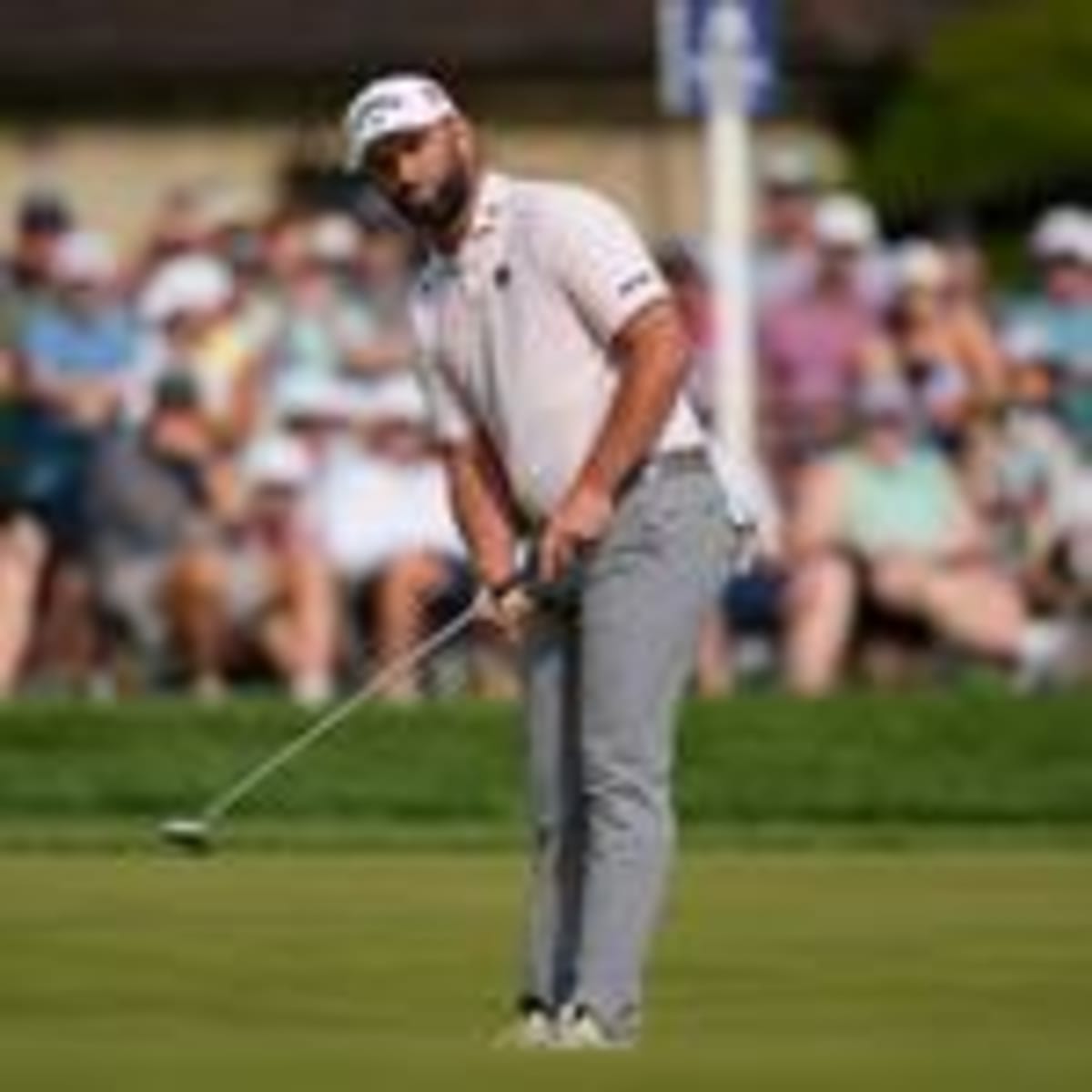 Winless Golfer Alex Smalley Leads PGA Championship - Image 4