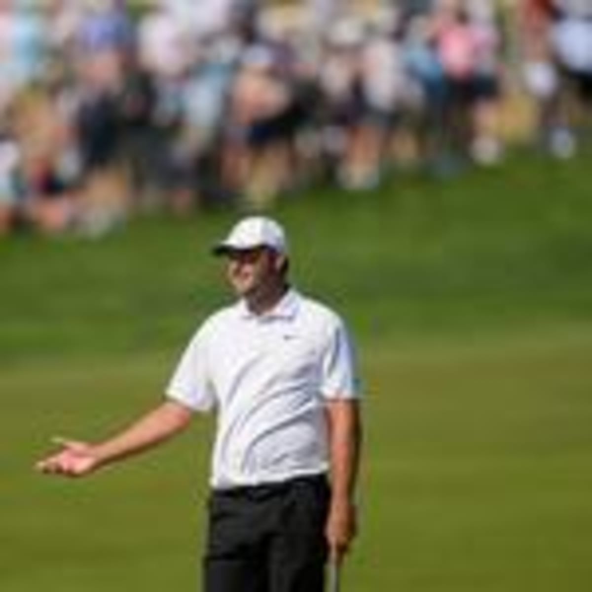 Winless Golfer Alex Smalley Leads PGA Championship - Image 3