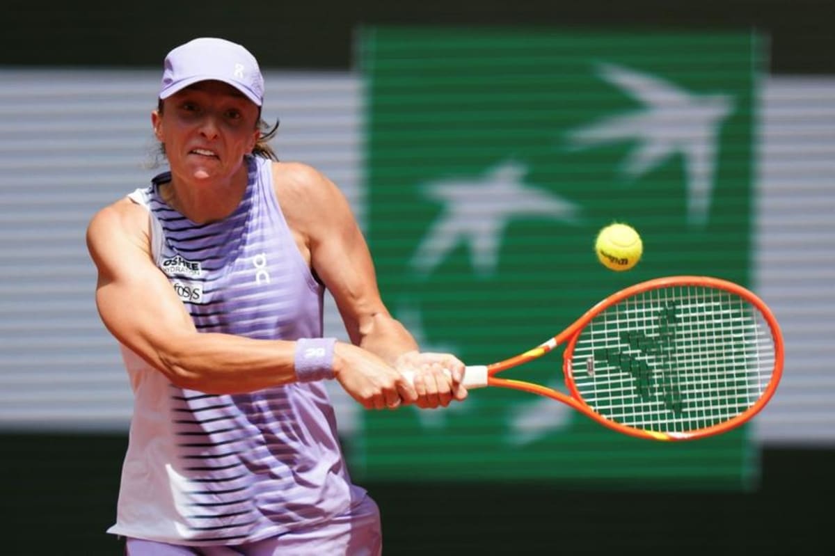 Brazilian Teen Fonseca, 19, Stuns Djokovic at French Open - Image 4