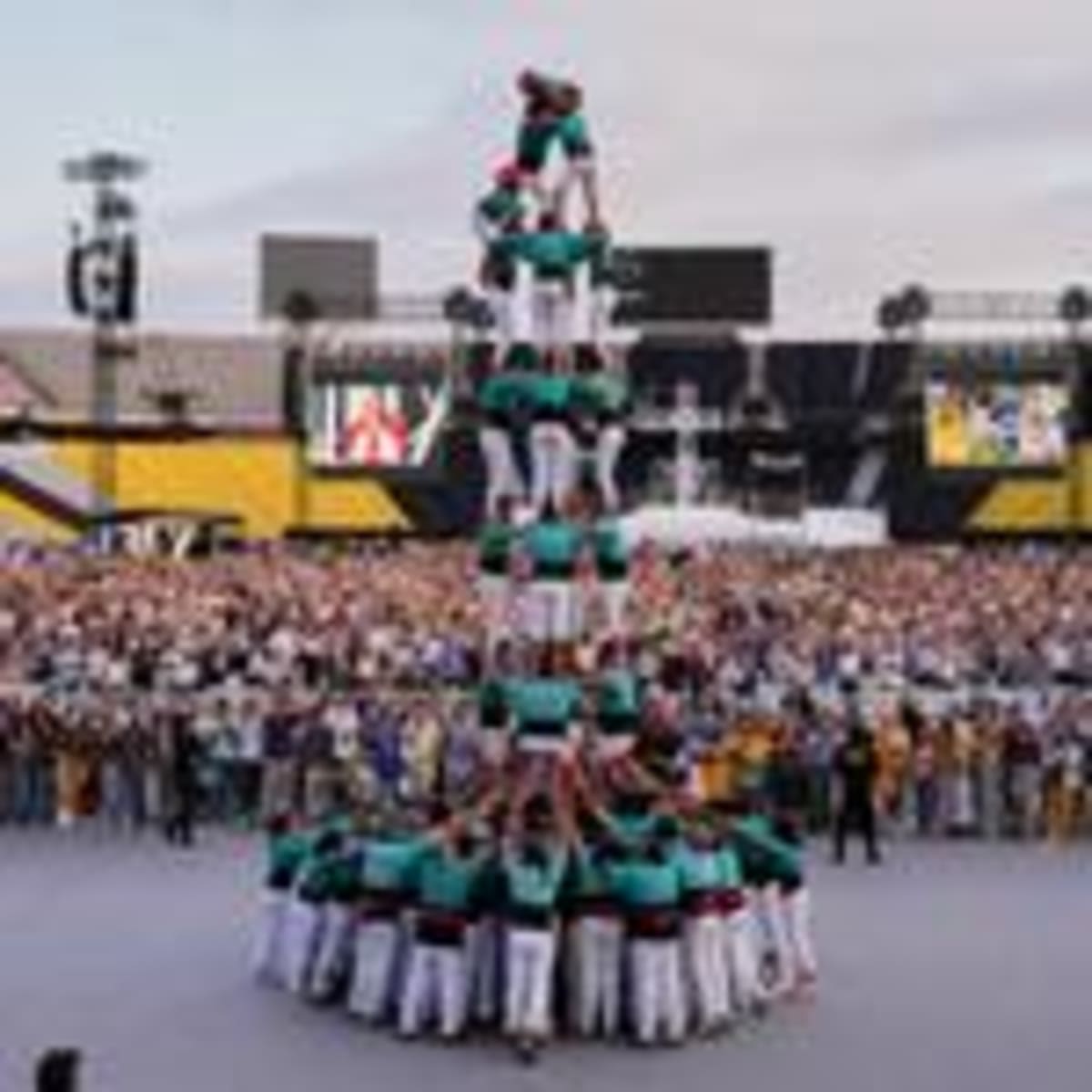 Pope Draws 40,000 Spanish Youth in Mental Health Rally - Image 4