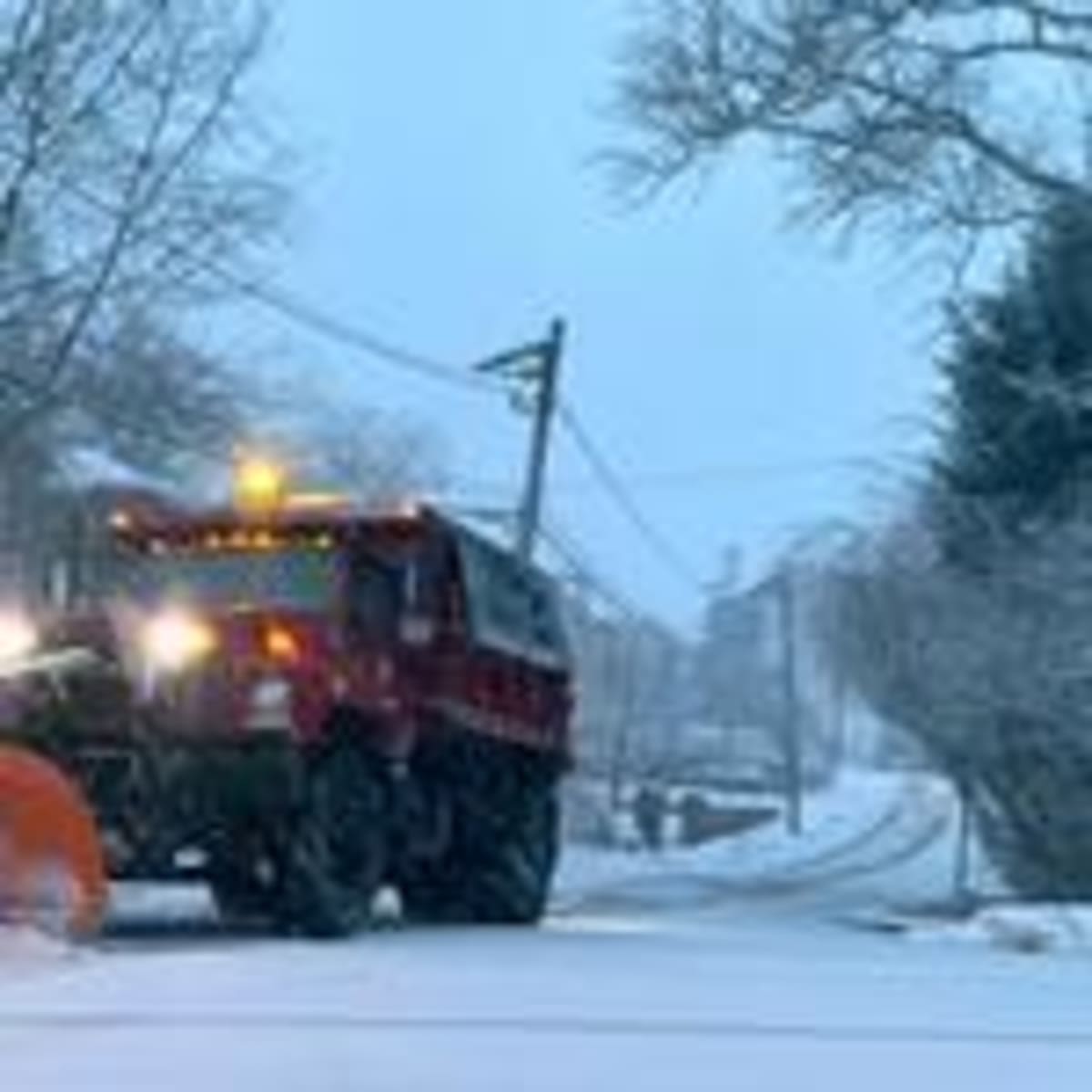 AI Snowplows Cut Complaints 30% in America's Snowiest City - Image 3