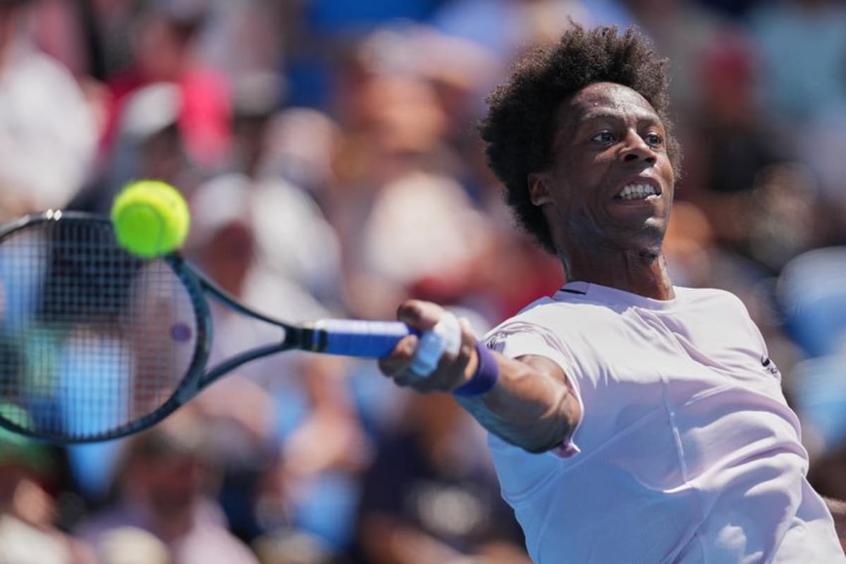 Tennis Legends Wawrinka and Monfils Get French Open Farewell - Image 4