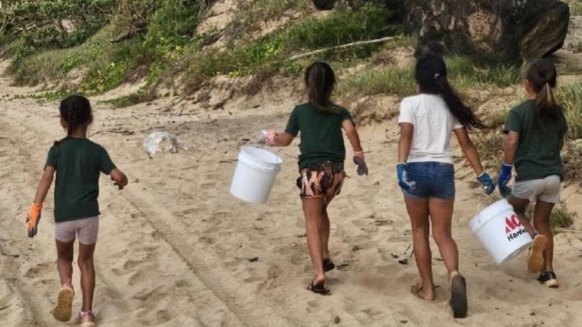 Kauai Volunteers Remove 162,000 Pounds of Beach Trash - Image 3