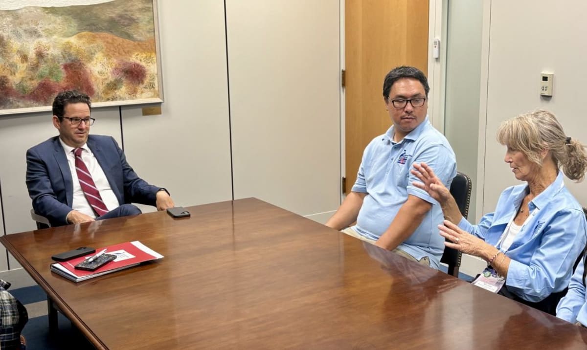 Hawaii Cancer Survivor Pushes Congress for Research Funds