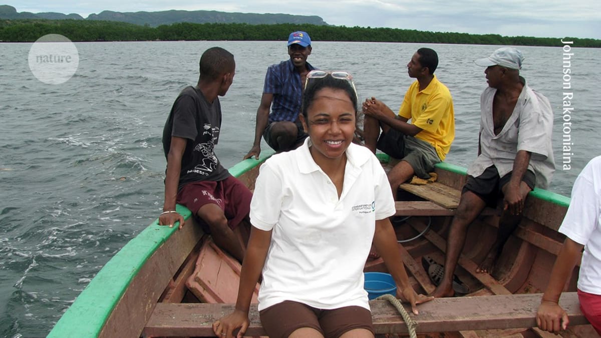 Ando Rabearisoa working alongside local fishers in Madagascar to protect coastal marine ecosystems