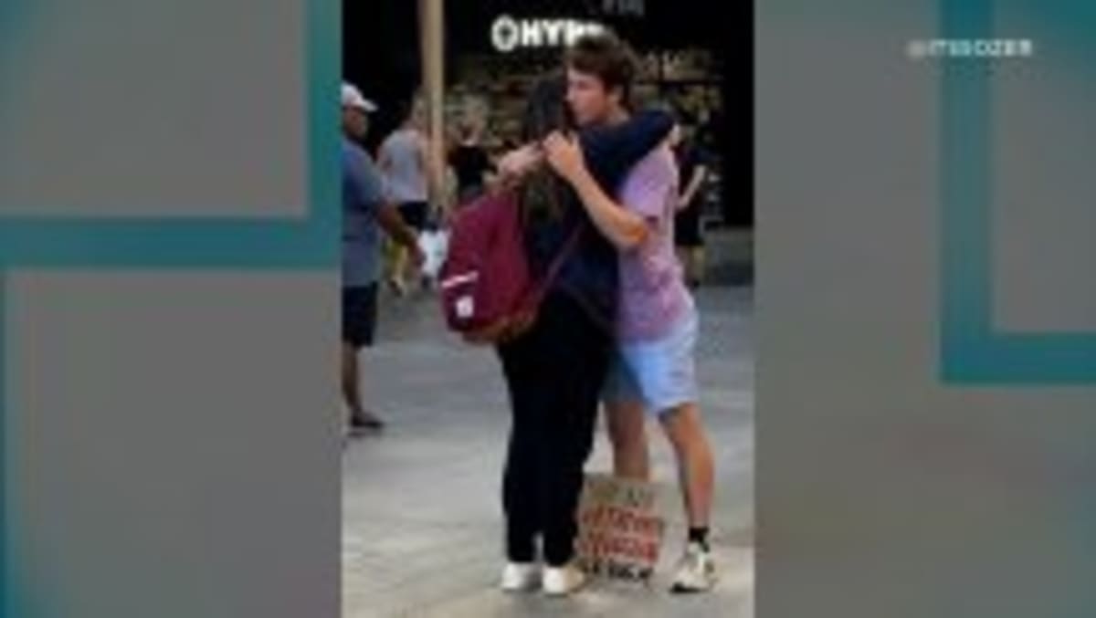 Kindness Influencer Sam Weidenhofer Inspires Millions - Image 4
