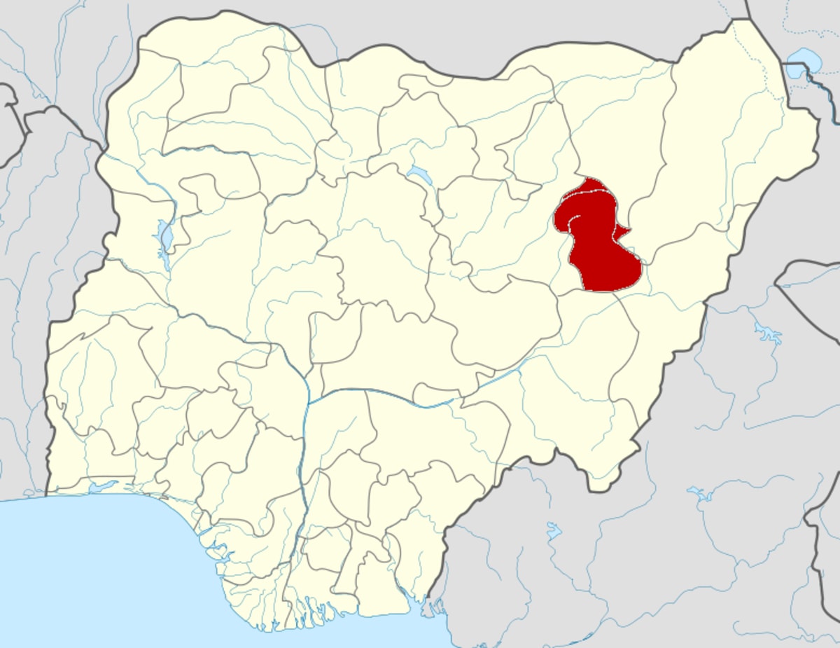 Nigeria Foundation Grants $177K to 2,900 Students