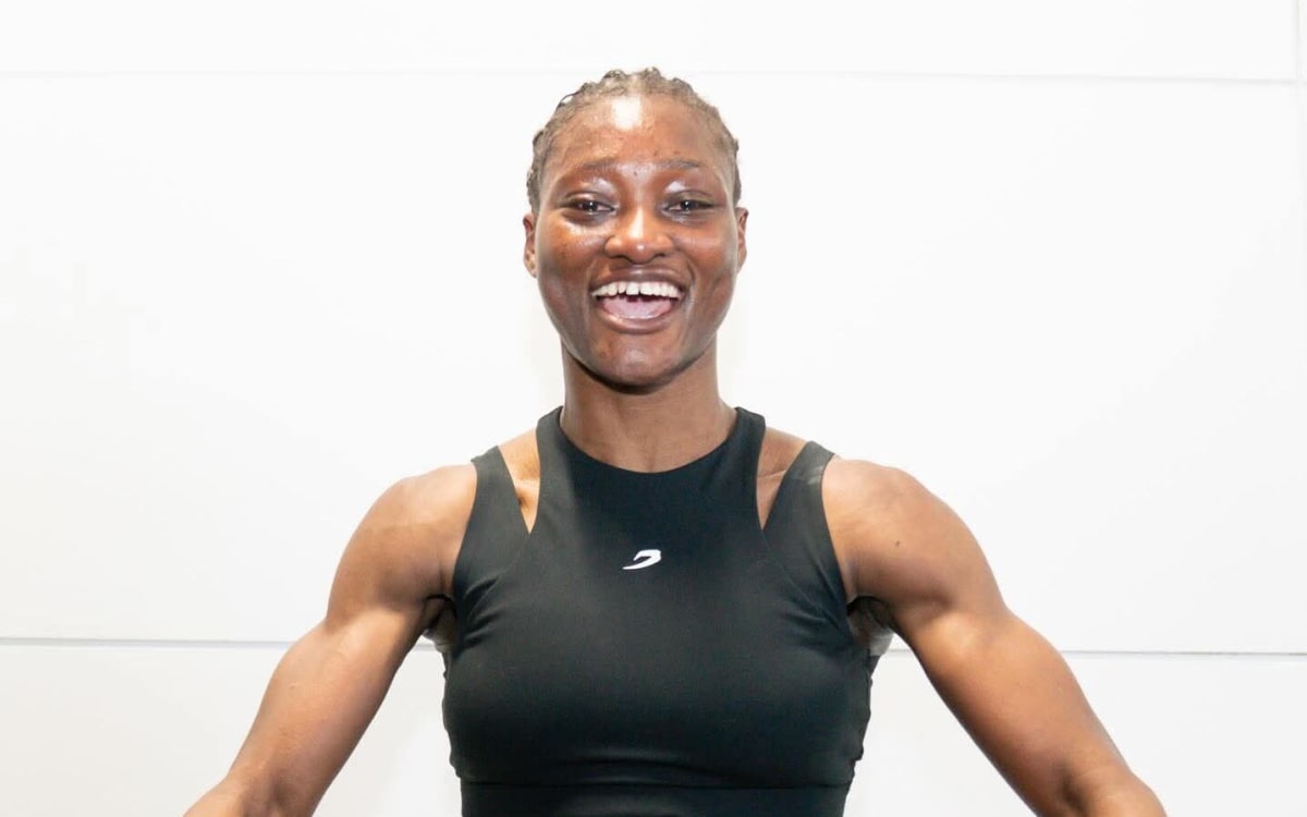 Nigerian Boxer Elizabeth Oshoba Goes 10-0 With TKO Win