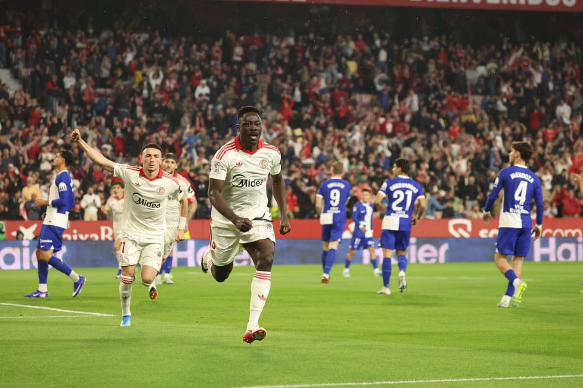 Nigerian Striker Adams Scores Clutch Goal in Sevilla Win
