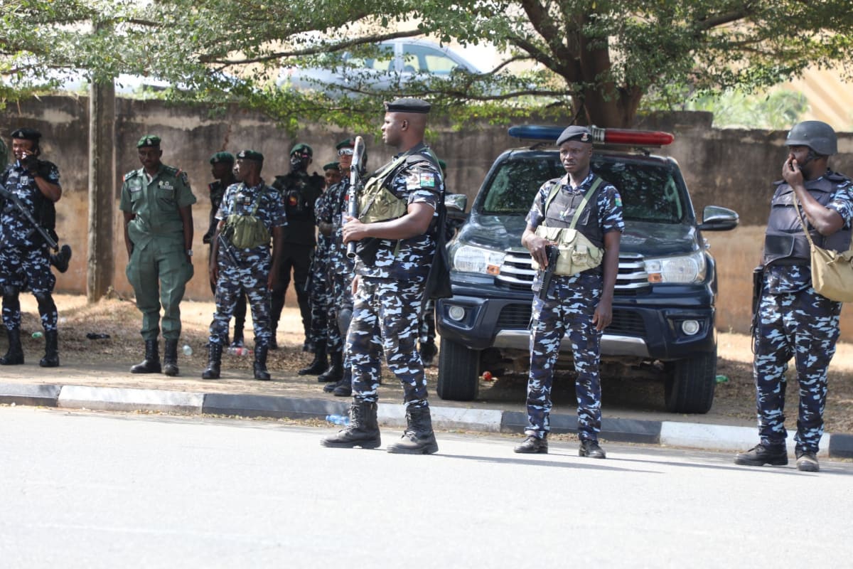 Nigerian highway with vehicles traveling freely without roadblocks or checkpoints