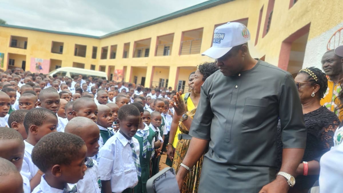 Enugu Students Get Free Uniforms at Smart Green School