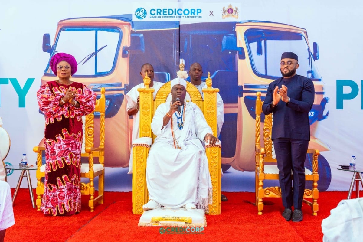 Nigeria Credits 301,000 People to Buy Cars and Essentials