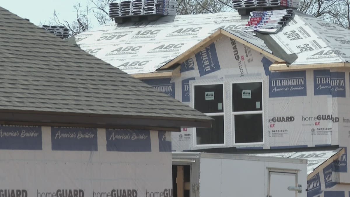 Historic Victory Theater Reopens After 2024 Tornado - Image 4