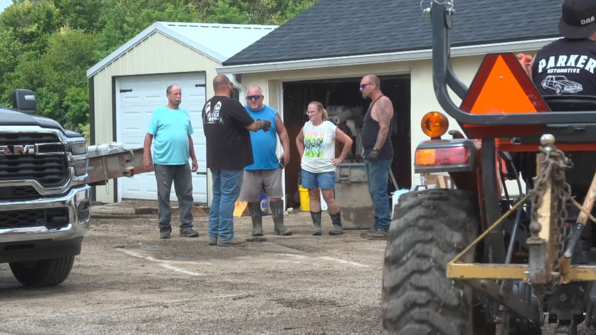 United Cajun Navy Brings Hope to Flooded Indiana Towns - Image 3