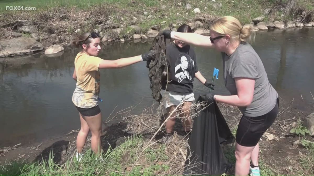 Meriden Teens Give Up Break to Clean City Parks - Image 2