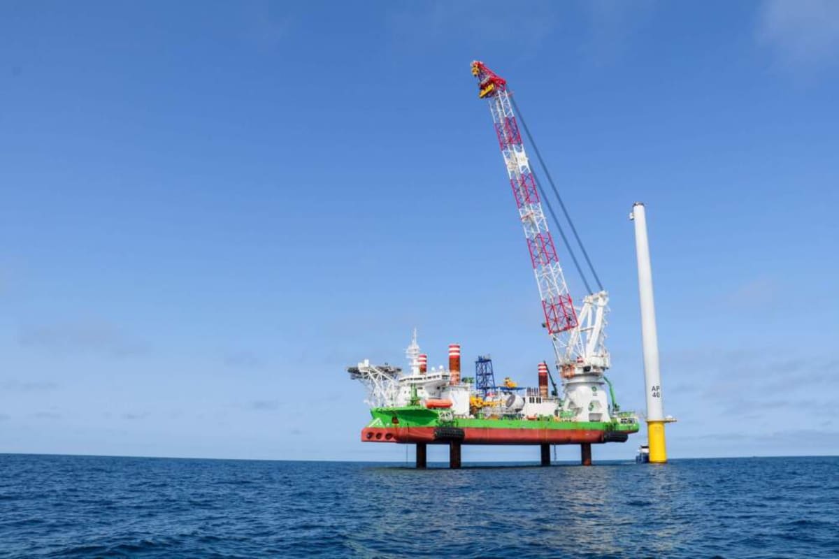 America's First Major Offshore Wind Farm Goes Live - Image 3