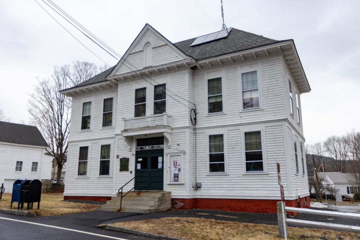 Rural Massachusetts Town Cuts Heating Costs by Two-Thirds - Image 3