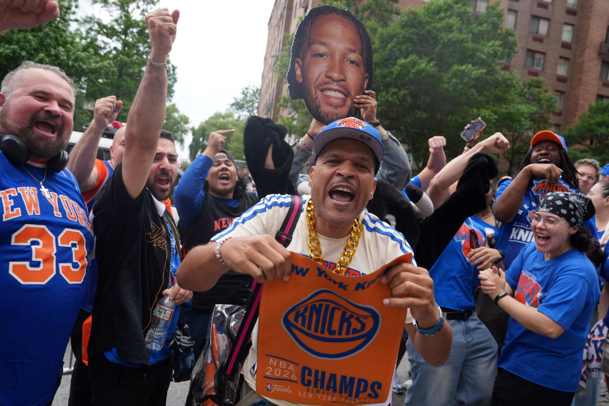 Knicks Win First Title in 53 Years, Baklava Vendor Steals Hearts