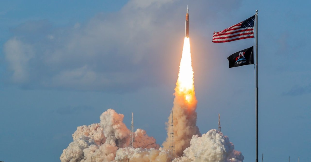 4 Astronauts Just Made History Flying Beyond Earth's Orbit