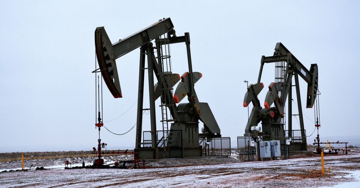 Abandoned Oil Wells Getting Second Life as Clean Energy