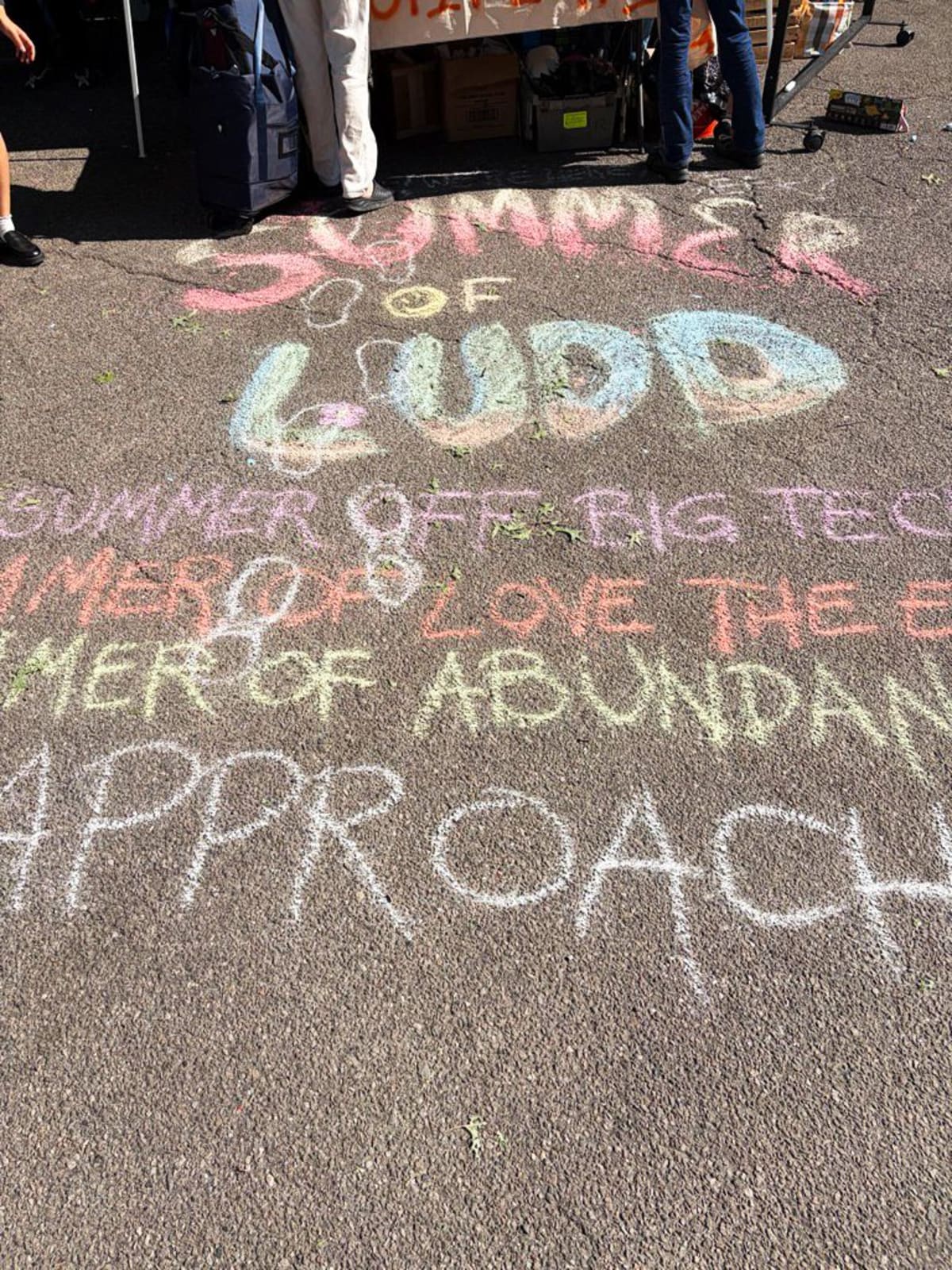 NYC's Summer of Ludd Brings Hundreds Offline for Good - Image 3