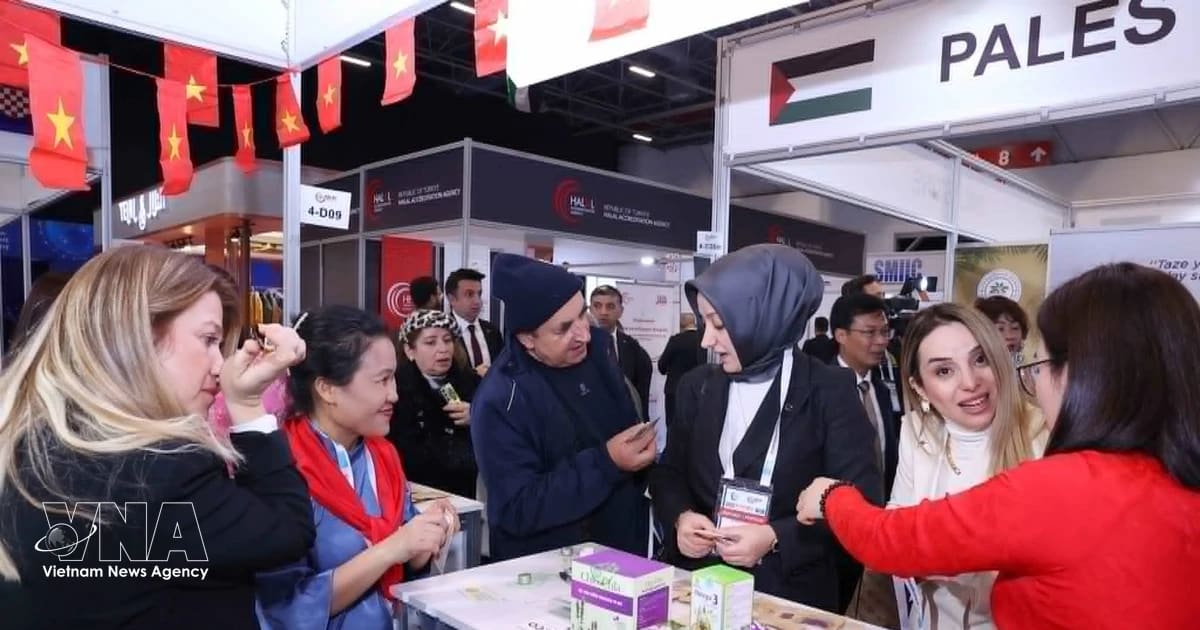 ** Vietnamese business booths displaying halal-certified products at international trade exhibition in Turkey