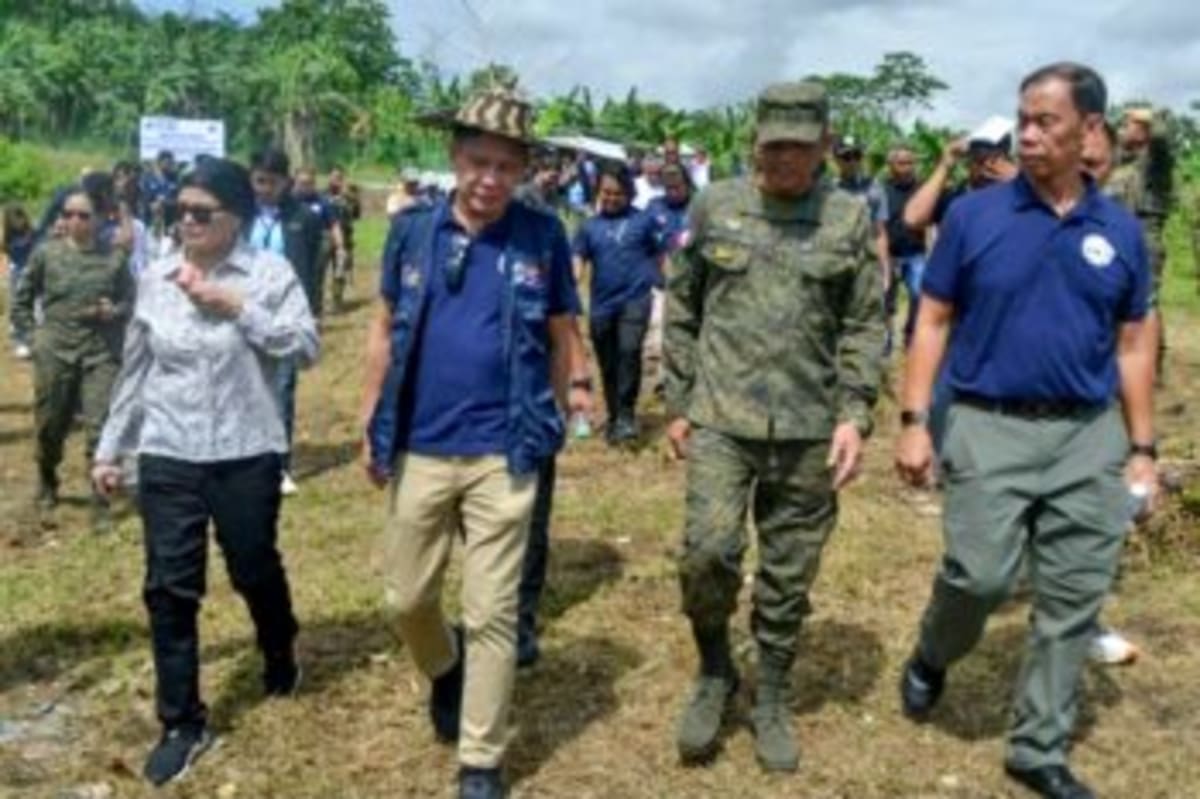 Philippines Peace Talks Resume After Temporary Pause - Image 5