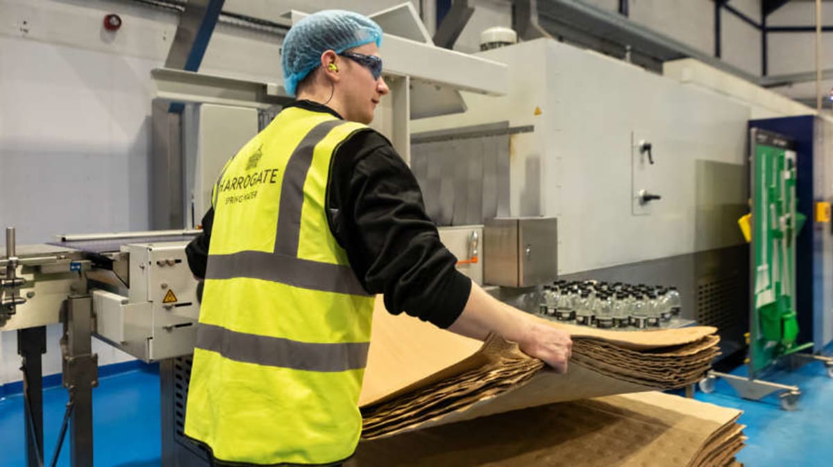 Harrogate Dad Chases 2nd Marathon Record for Cancer, Alzheimer's - Image 5