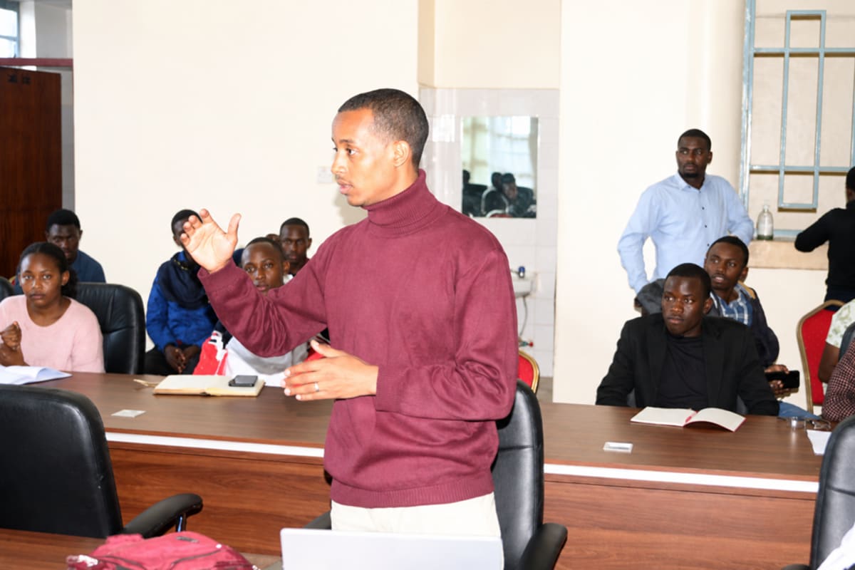 Kenyan University Teaches Students to Turn Problems Into Profit - Image 2