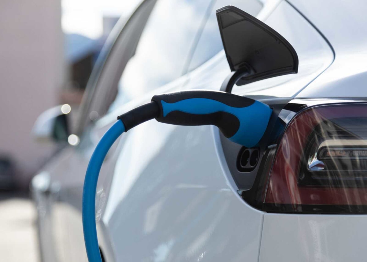 Rockville Solves EV Charging for Street Parkers
