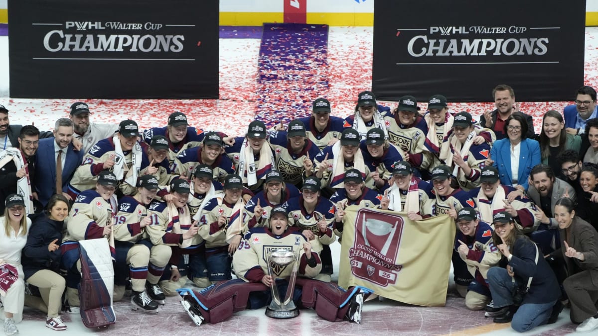 Montreal Women's Hockey Champs Celebrate With Fans Saturday