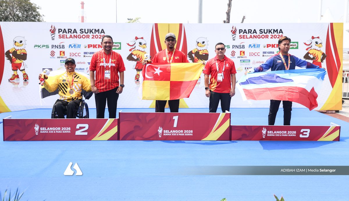 12-Year-Old Para Swimmer Breaks National Record at Debut - Image 5