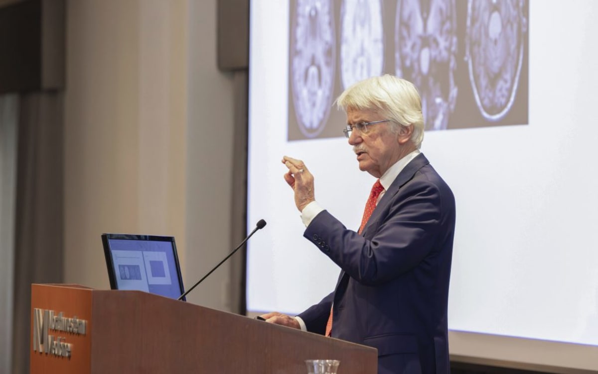 Northwestern's Alzheimer Day Brings Hope to 32nd Year - Image 3