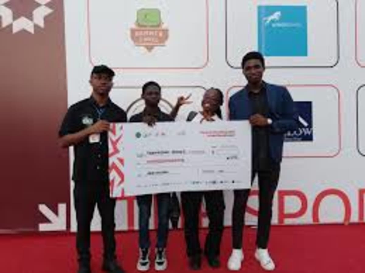 Nigerian Teen Wins $6,700 Prize with AI Platform