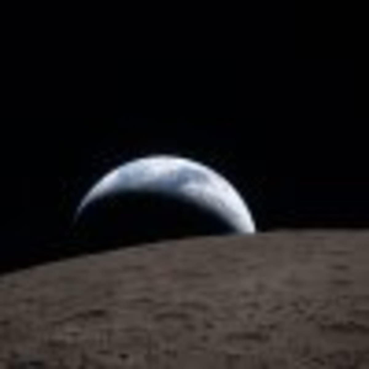 Astronauts Name Moon Crater 'Carroll' for Late Wife - Image 5
