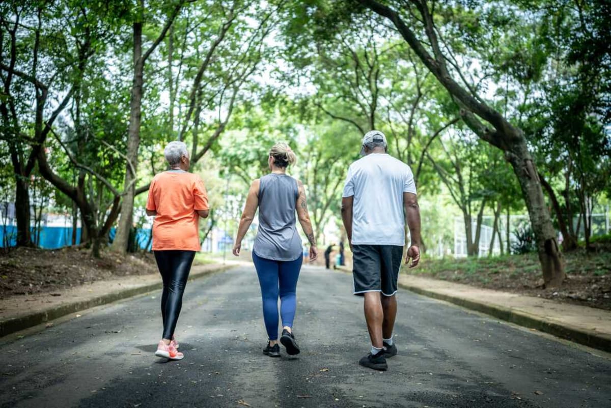 Fast Walkers in Their 80s Cut Dementia Risk by Half - Image 3