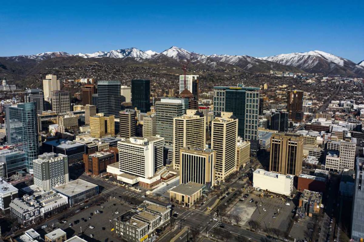 Utah Towns Ditch Coal for Clean Energy Despite Federal Shift - Image 3