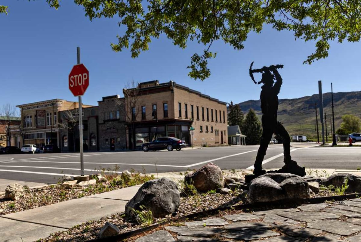 Utah Towns Ditch Coal for Clean Energy Despite Federal Shift - Image 5