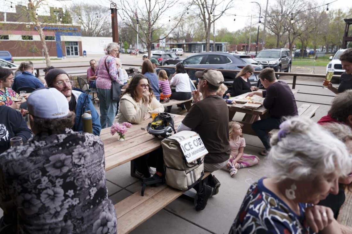 Minneapolis Volunteers Raised $1.5M for Immigrant Neighbors - Image 4