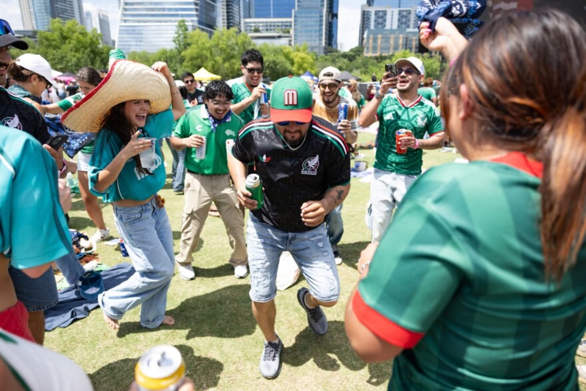 5,000 Austin Fans Unite for Mexico World Cup Watch Parties - Image 4