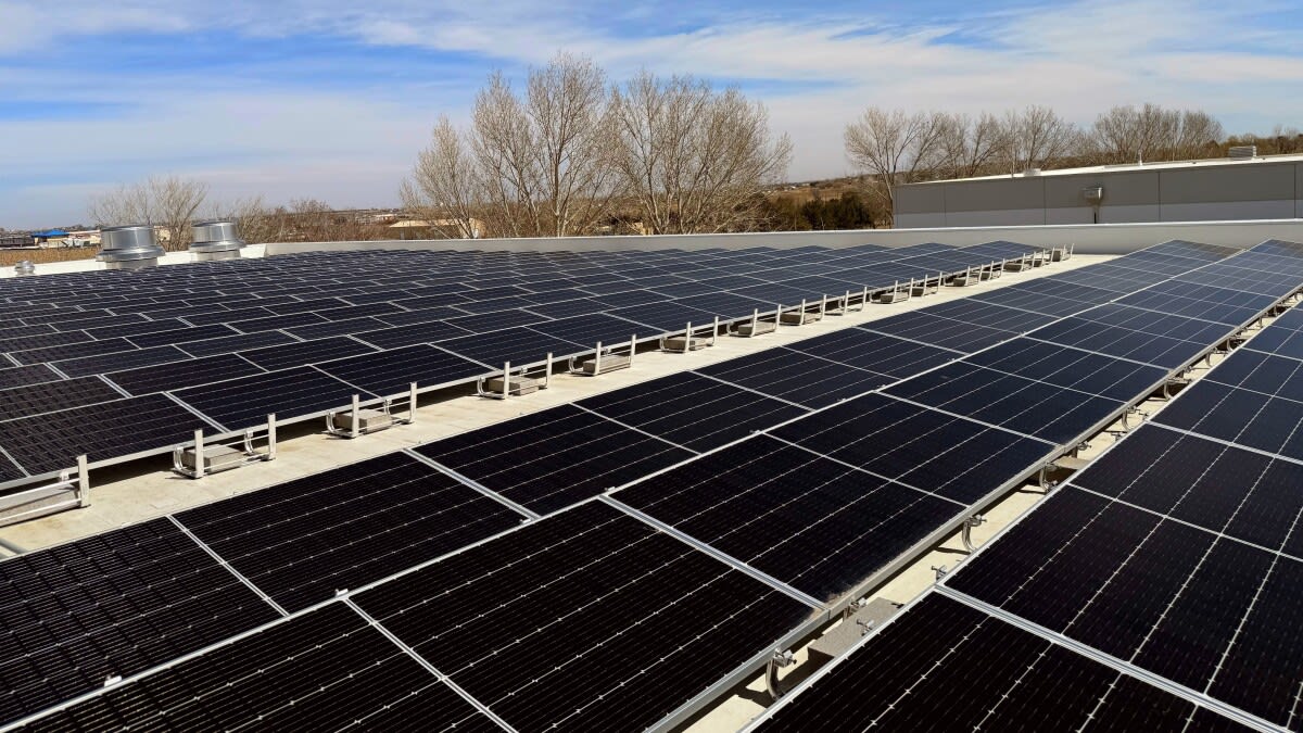 Colorado Hits 53% Renewable Energy in Historic First - Image 2