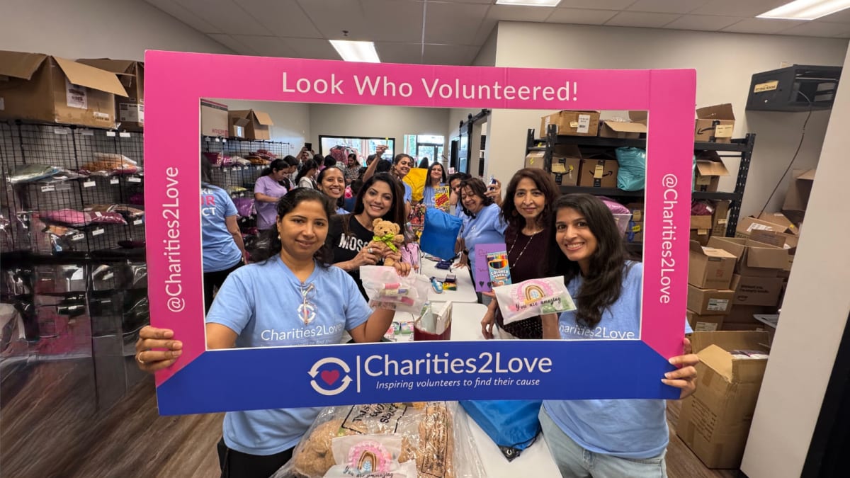Texas Woman Connects 3,000+ Volunteers to Small Charities - Image 2