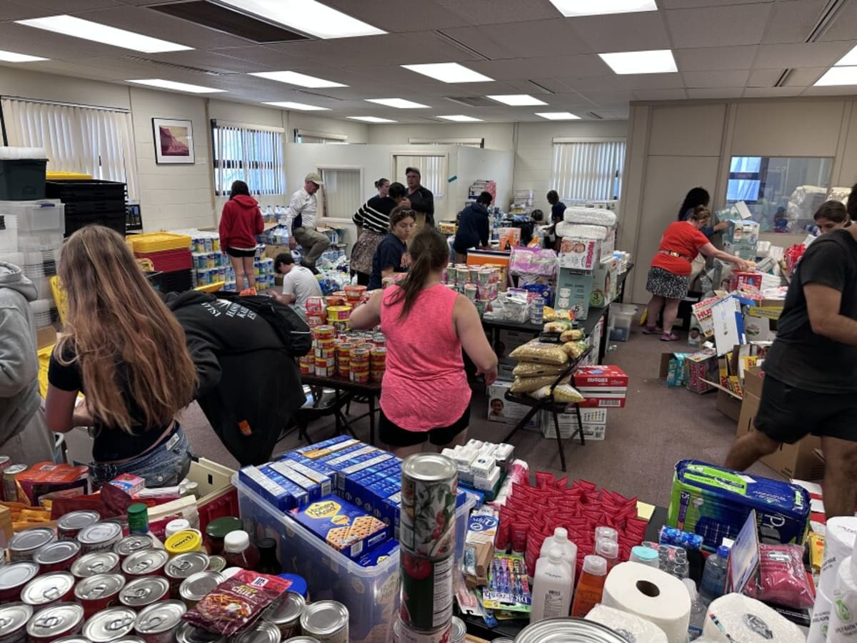 Molokaʻi Volunteers Rally After Flooding Displaces Families - Image 3