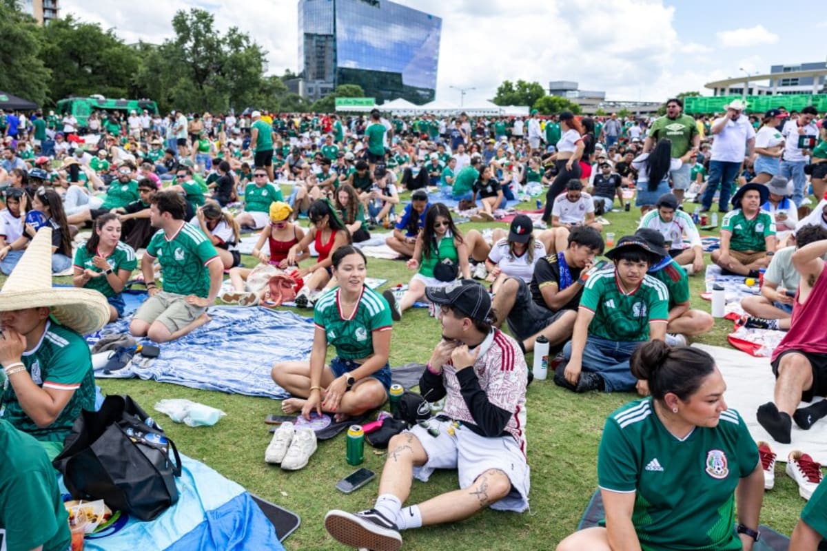 5,000 Austin Fans Unite for Mexico World Cup Watch Parties - Image 5