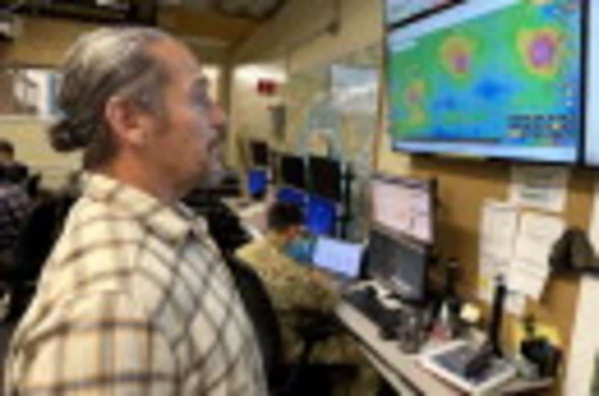 Kauaʻi Community Rallies Together After Hurricane Lowell - Image 2