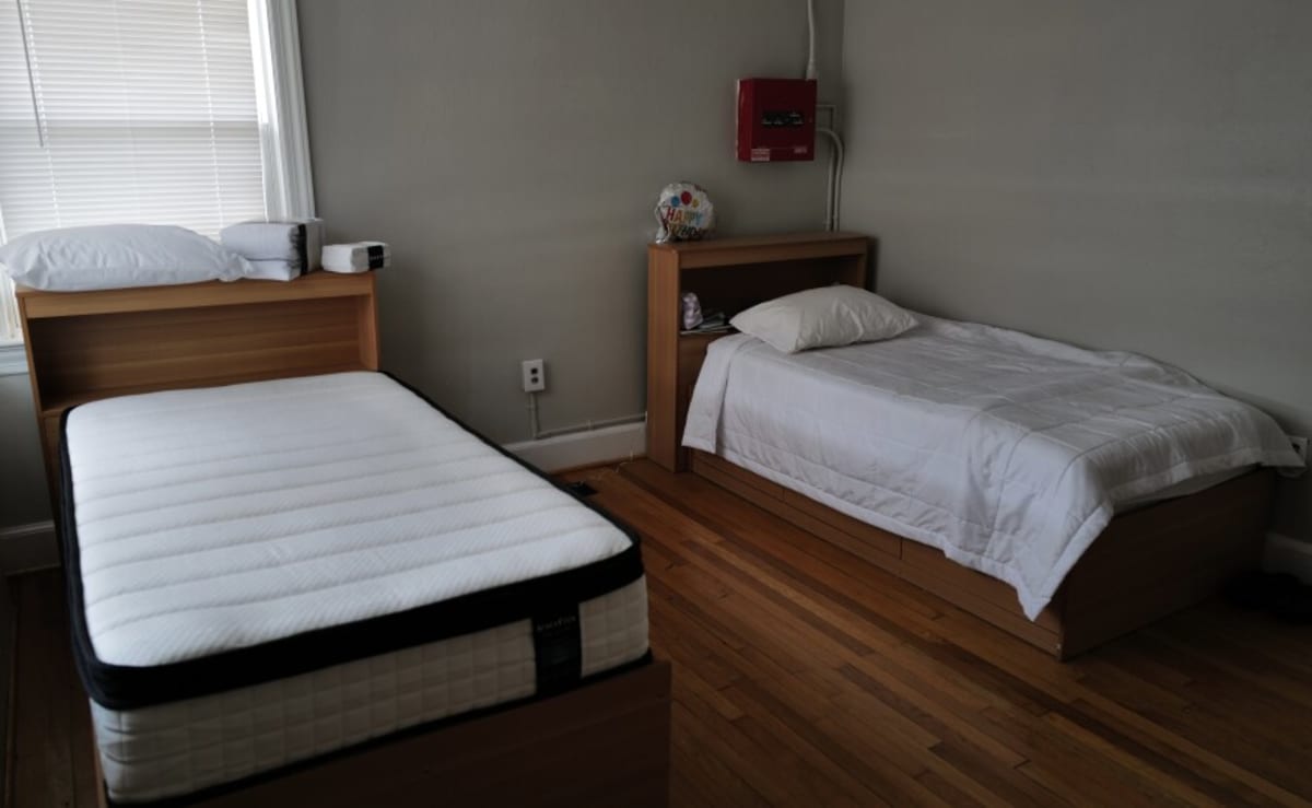 Norfolk Opens 16-Bed Facility to Tackle Opioid Crisis - Image 4