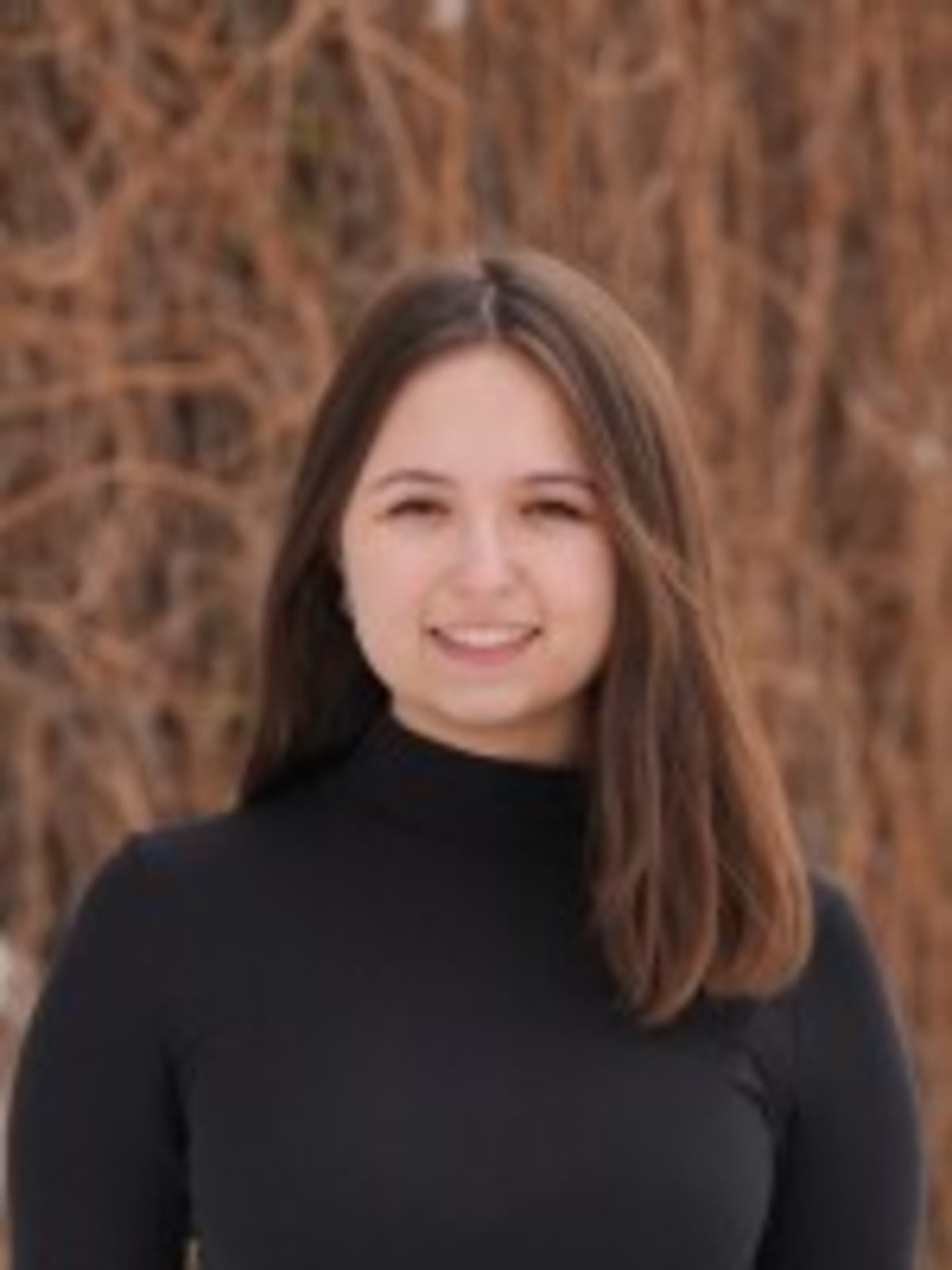 Holocaust Survivor Portraits Turn Heads in Chesterfield - Image 2