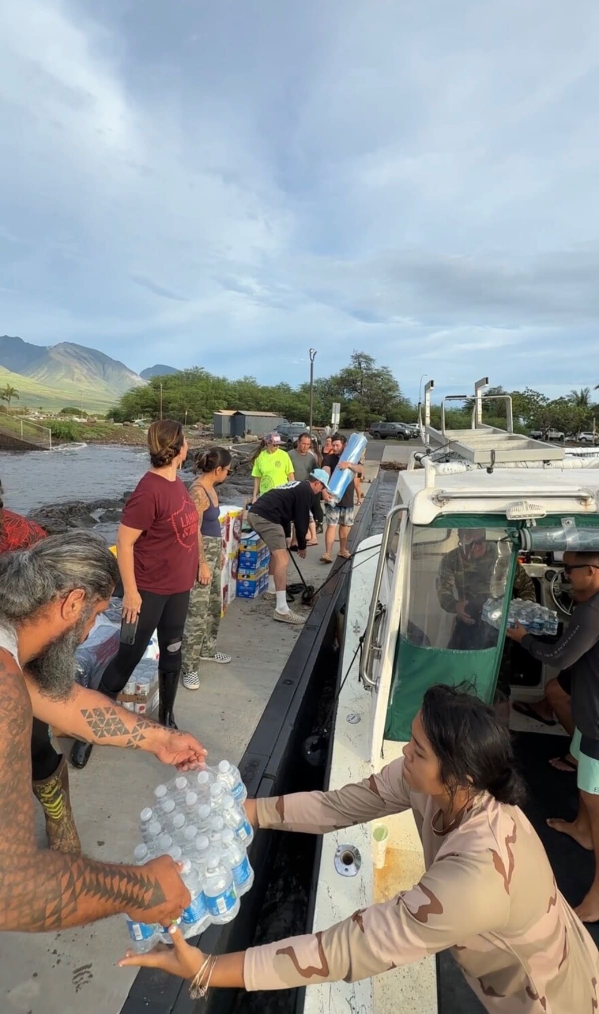 Molokaʻi Volunteers Rally After Flooding Displaces Families - Image 5